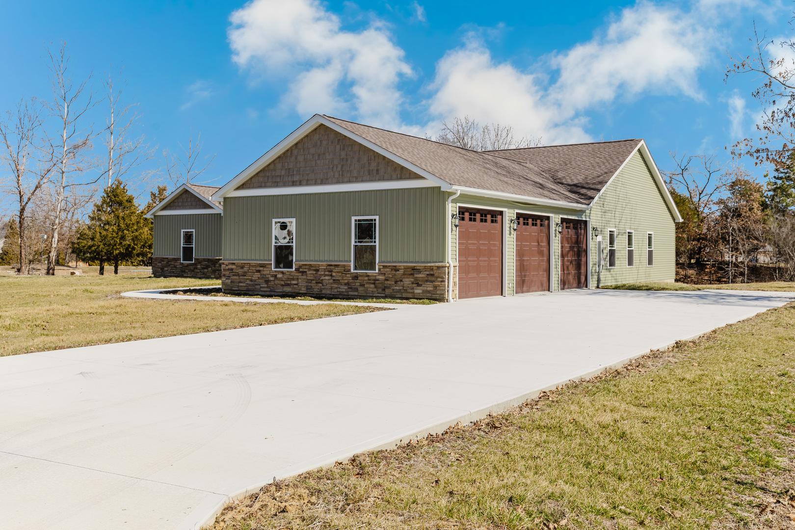 704 Jonathan Lane