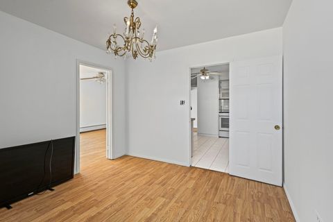 Tiny photo for 9001 Golf Road #5B, Des Plaines, IL 60016 (MLS # 12477442)