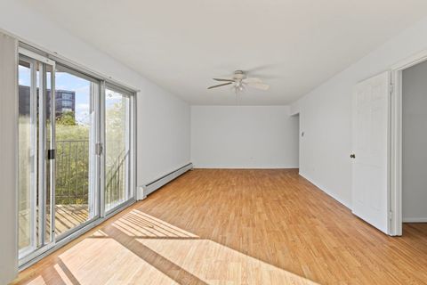 Tiny photo for 9001 Golf Road #5B, Des Plaines, IL 60016 (MLS # 12477442)