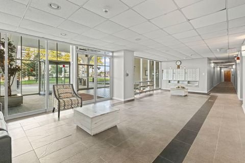 Tiny photo for 9001 Golf Road #5B, Des Plaines, IL 60016 (MLS # 12477442)