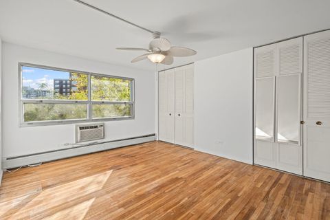 Tiny photo for 9001 Golf Road #5B, Des Plaines, IL 60016 (MLS # 12477442)