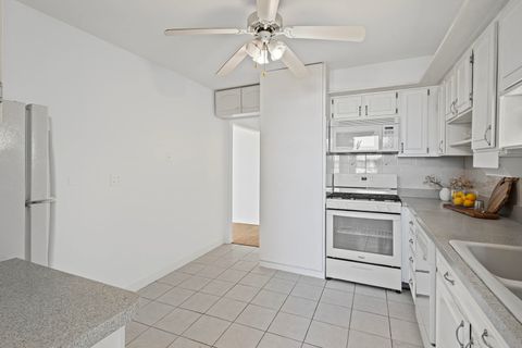 Tiny photo for 9001 Golf Road #5B, Des Plaines, IL 60016 (MLS # 12477442)