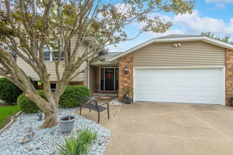 Photo of 506 47th Avenue, East Moline, IL 61244 (MLS # 12768324)