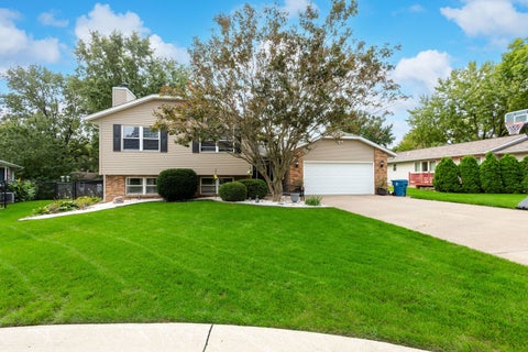 Tiny photo for 506 47th Avenue, East Moline, IL 61244 (MLS # 12768324)
