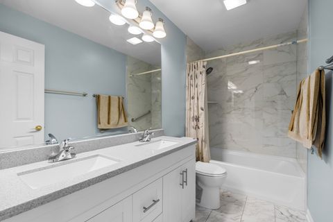 Tiny photo for 374 Waverly Drive, Mundelein, IL 60060 (MLS # 12492600)