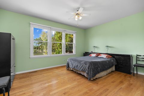 Tiny photo for 374 Waverly Drive, Mundelein, IL 60060 (MLS # 12492600)