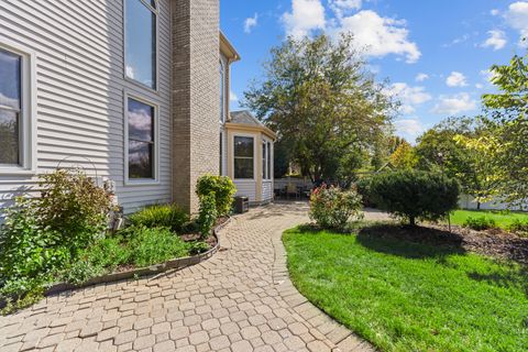 Tiny photo for 374 Waverly Drive, Mundelein, IL 60060 (MLS # 12492600)