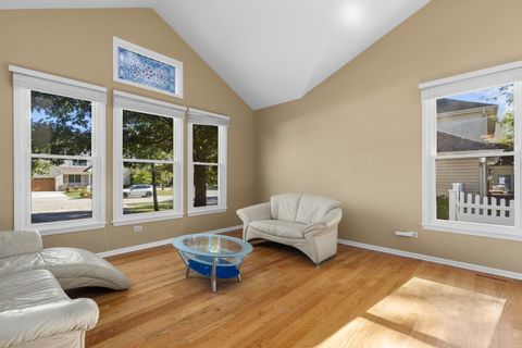 Tiny photo for 374 Waverly Drive, Mundelein, IL 60060 (MLS # 12492600)