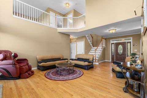 Tiny photo for 374 Waverly Drive, Mundelein, IL 60060 (MLS # 12492600)