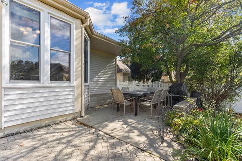 Tiny photo for 374 Waverly Drive, Mundelein, IL 60060 (MLS # 12492600)