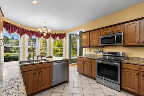 Tiny photo for 374 Waverly Drive, Mundelein, IL 60060 (MLS # 12492600)