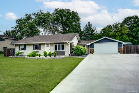 Photo of 934 OGDEN Road, New Lenox, IL 60451 (MLS # 12668980)