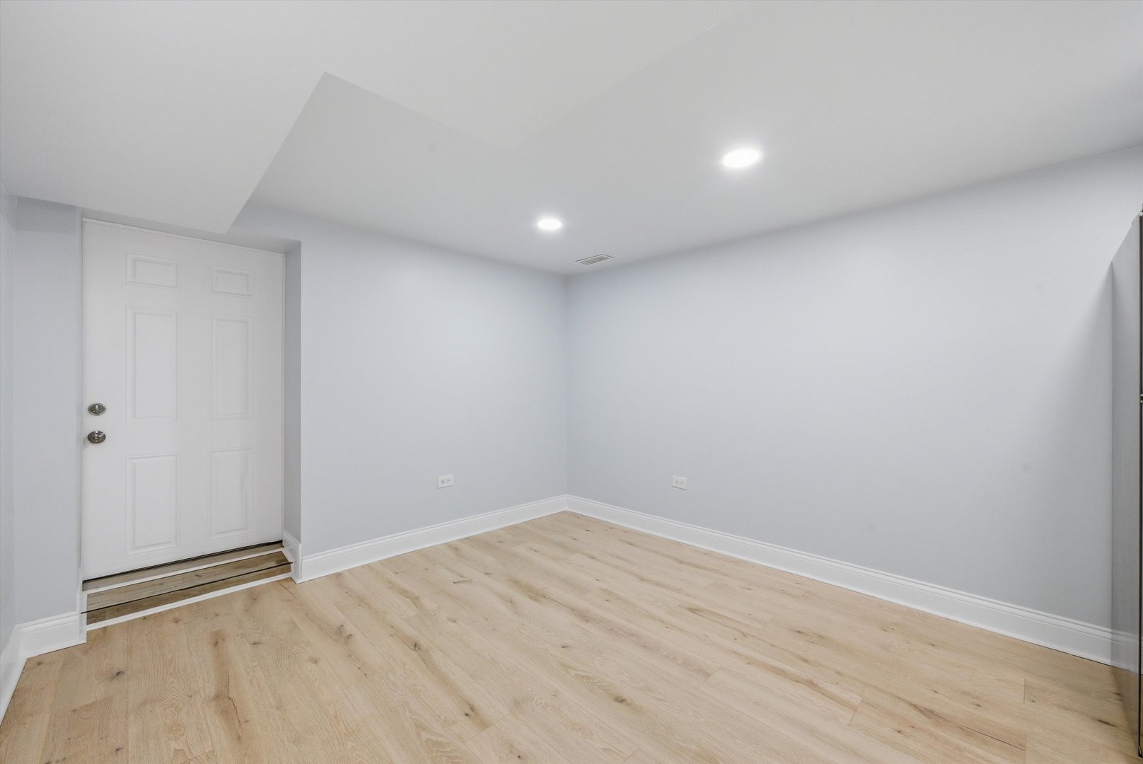 541 N Lawndale Avenue Garden