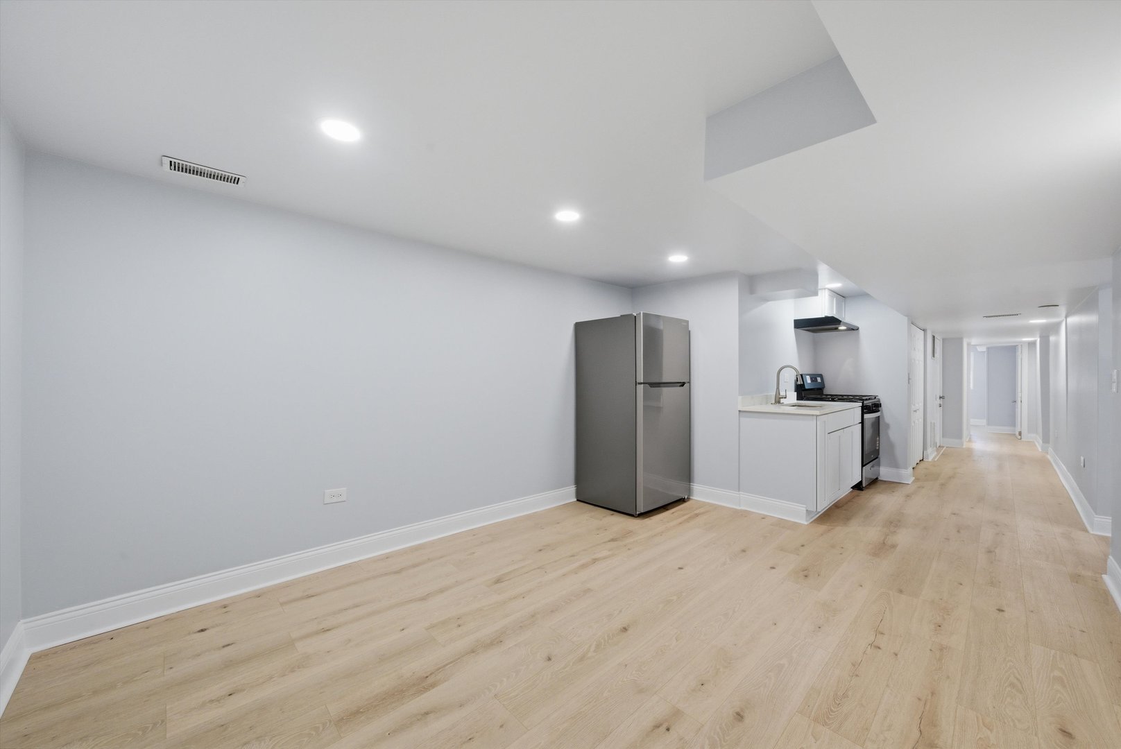 541 N Lawndale Avenue Garden