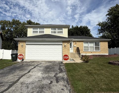 Photo of 2908 Buttonwood Walk Walk, Hazel Crest, IL 60429 (MLS # 12489098)