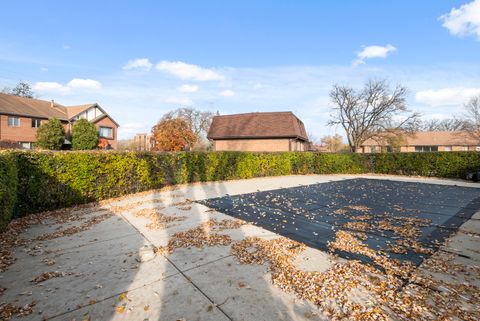 Tiny photo for 42 Parliament Drive W #129, Palos Heights, IL 60463 (MLS # 12528091)