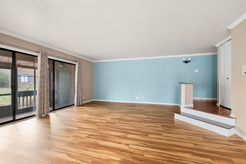 Tiny photo for 42 Parliament Drive W #129, Palos Heights, IL 60463 (MLS # 12528091)