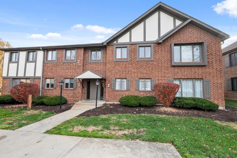 Photo of 42 Parliament Drive W #129, Palos Heights, IL 60463 (MLS # 12528091)