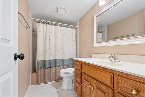 Tiny photo for 42 Parliament Drive W #129, Palos Heights, IL 60463 (MLS # 12528091)