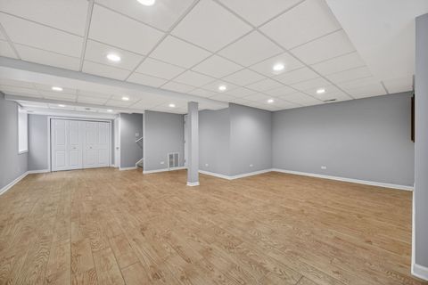 Tiny photo for 334 Buckingham Court, Lombard, IL 60148 (MLS # 12536903)