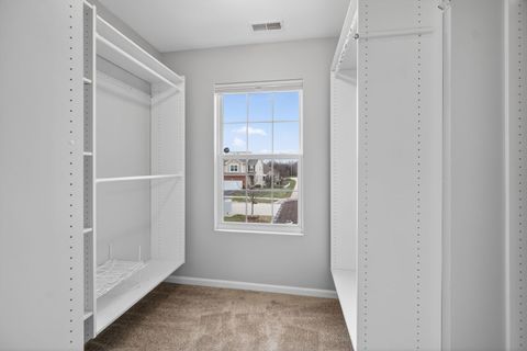 Tiny photo for 334 Buckingham Court, Lombard, IL 60148 (MLS # 12536903)