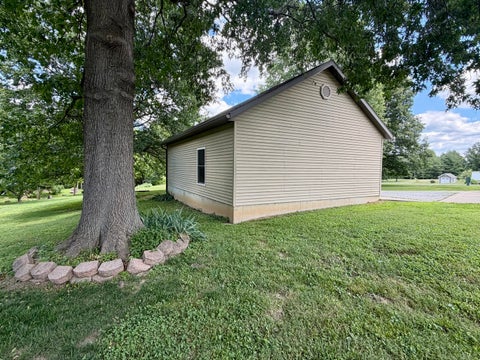 Tiny photo for 203 Ash Wood Lane, Carbondale, IL 62901 (MLS # 12657722)