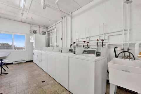 Tiny photo for 725 W Huntington Commons Road #416, Mount Prospect, IL 60056 (MLS # 12586755)