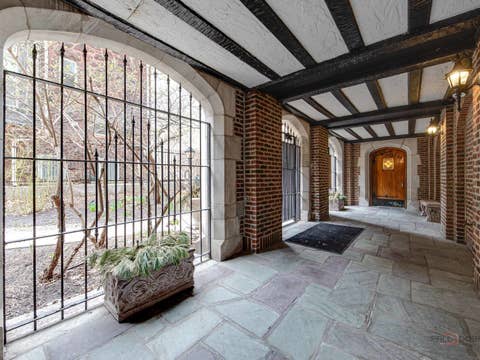 Tiny photo for 6334 N Sheridan Road #2C, Chicago, IL 60660 (MLS # 12685374)