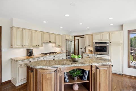 Tiny photo for 2066 Bunker Circle, Naperville, IL 60563 (MLS # 12718288)