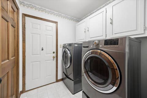 Tiny photo for 2066 Bunker Circle, Naperville, IL 60563 (MLS # 12718288)