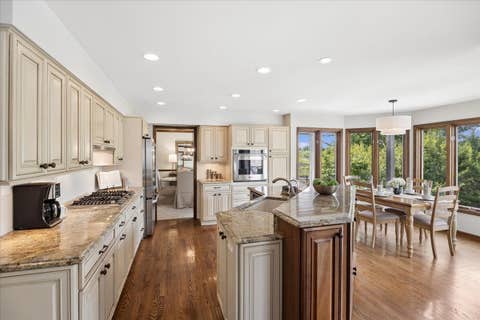 Tiny photo for 2066 Bunker Circle, Naperville, IL 60563 (MLS # 12718288)