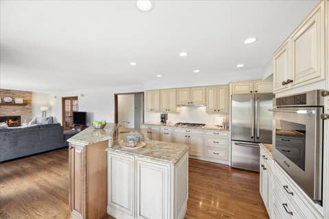 Tiny photo for 2066 Bunker Circle, Naperville, IL 60563 (MLS # 12718288)