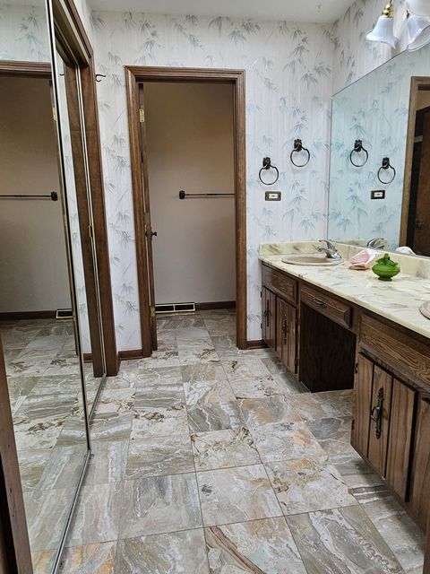 Tiny photo for 857 Bonnie Brae Lane, Bolingbrook, IL 60440 (MLS # 12340981)