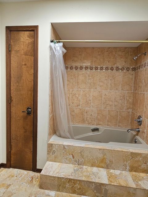 Tiny photo for 857 Bonnie Brae Lane, Bolingbrook, IL 60440 (MLS # 12340981)