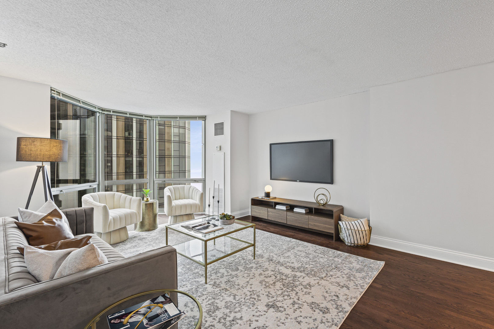 195 N Harbor Drive 2709