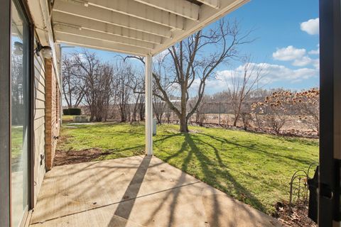 Tiny photo for 951 YOSEMITE Trail #A, Roselle, IL 60172 (MLS # 12594621)