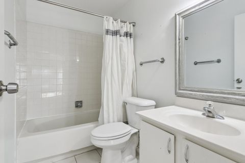 Tiny photo for 951 YOSEMITE Trail #A, Roselle, IL 60172 (MLS # 12594621)