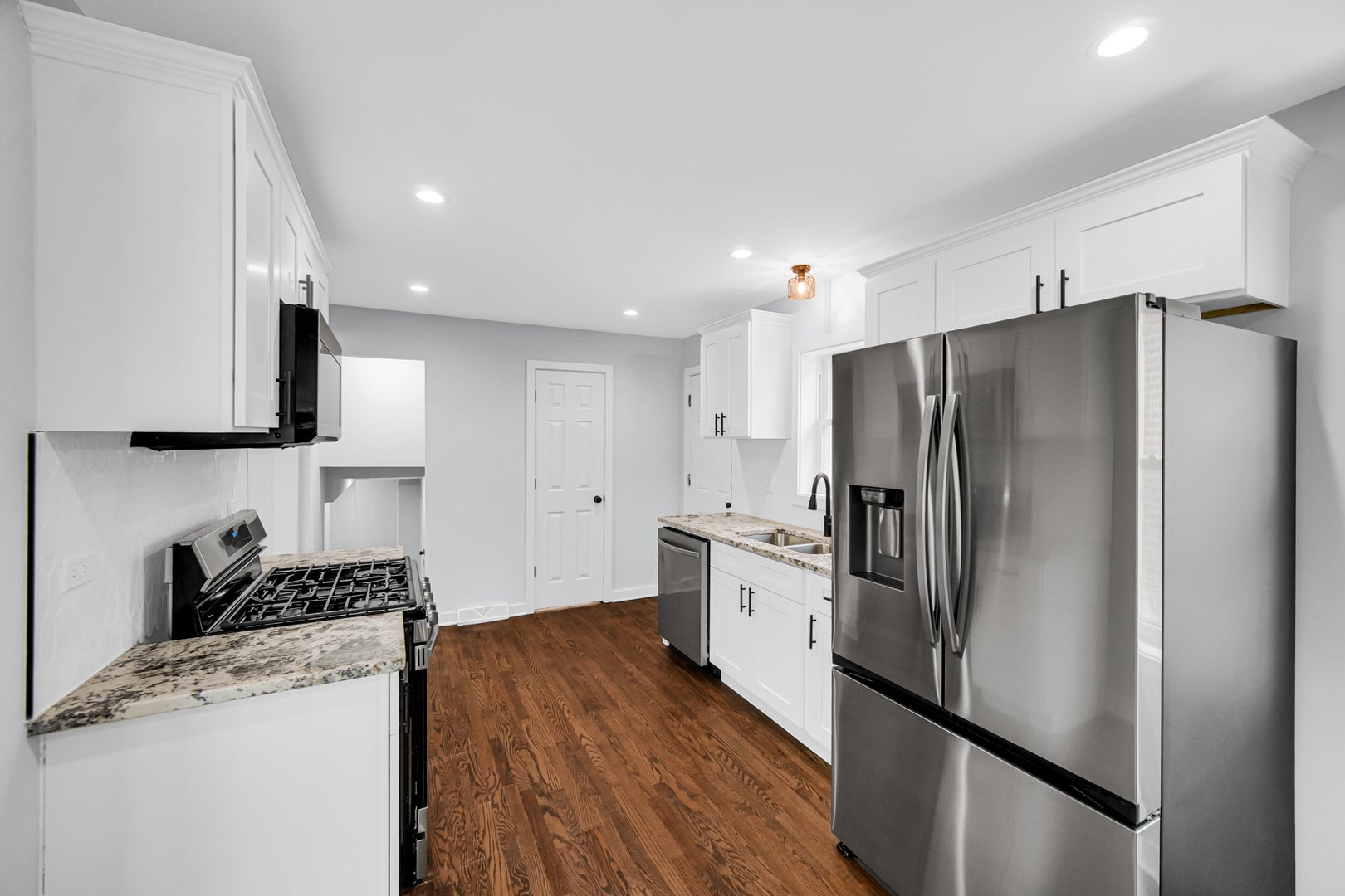 15041 Irving Avenue