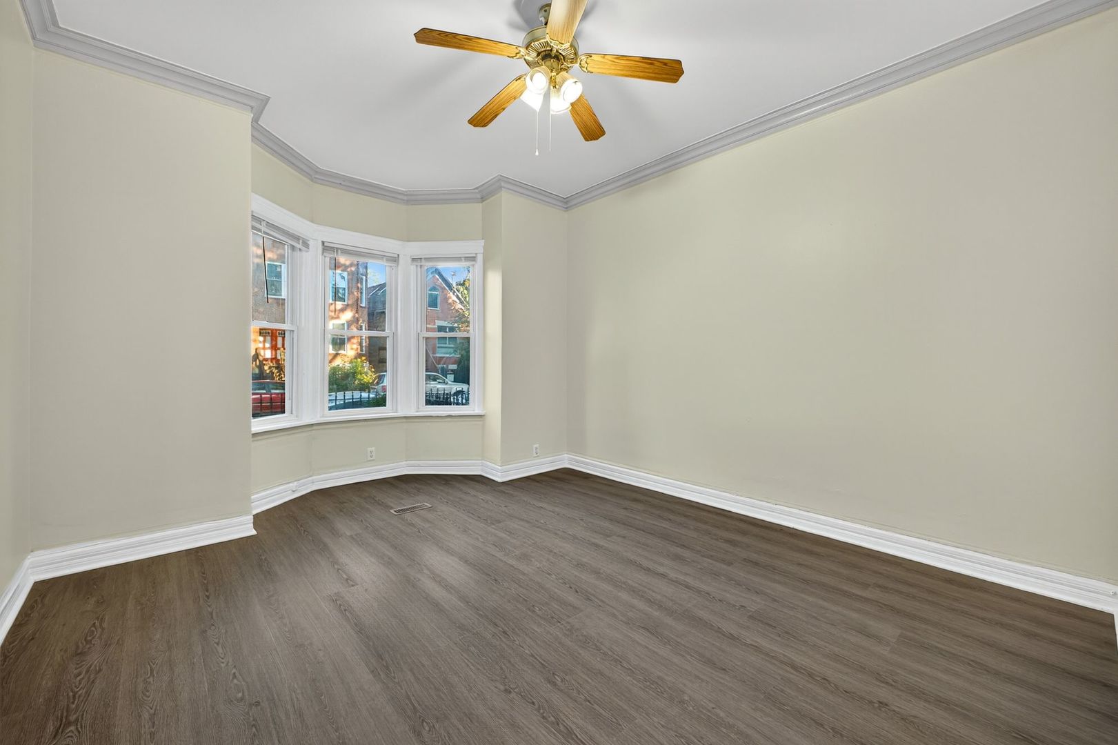 1922 N Whipple Street 1