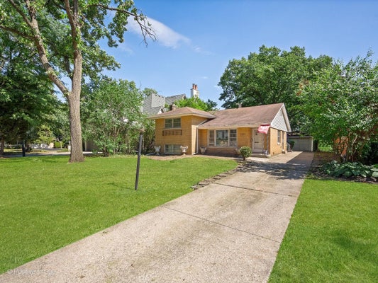 21 N QUINCY ST, HINSDALE, IL 60521 - Image c1cce2c3be8b6c1b5e0627a1267e4e34/4239808904