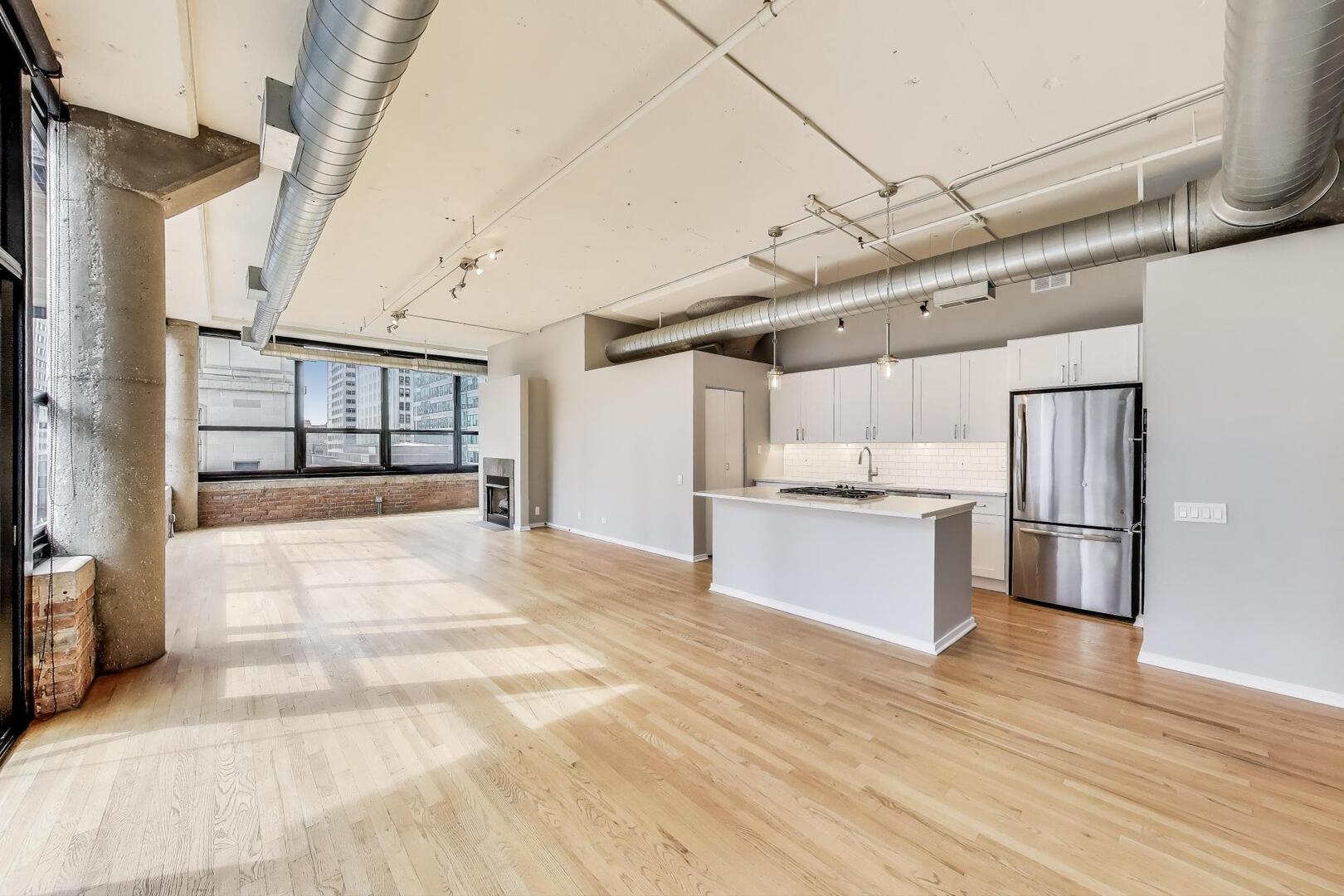 130 S CANAL Street 602