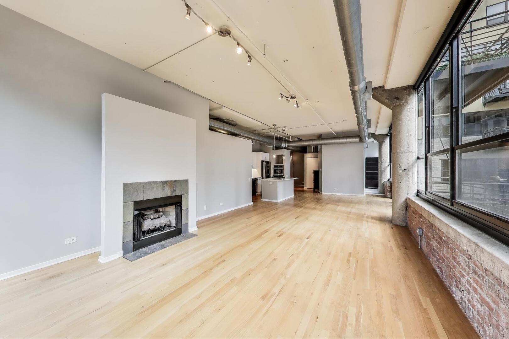 130 S CANAL Street 602