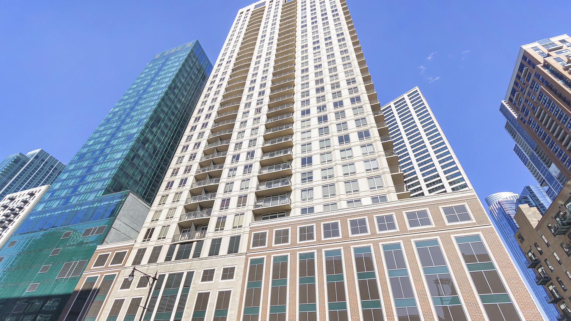 1111 S Wabash Avenue 1604