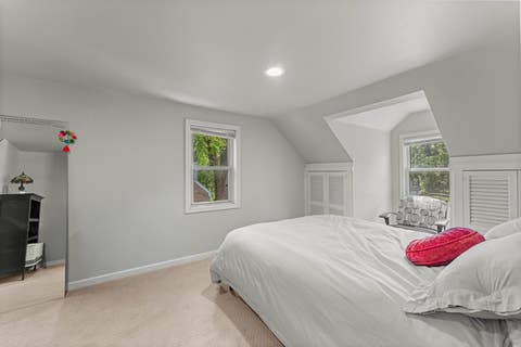 Tiny photo for 725 N County Line Road, Hinsdale, IL 60521 (MLS # 12720373)