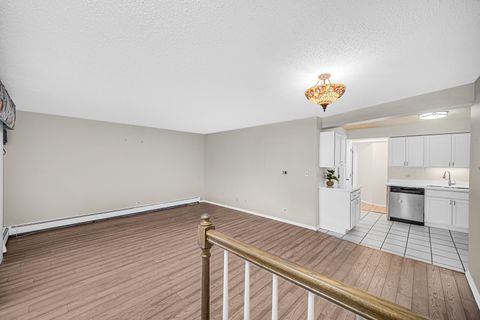 Tiny photo for 20 Echo Court #3, Vernon Hills, IL 60061 (MLS # 12584520)