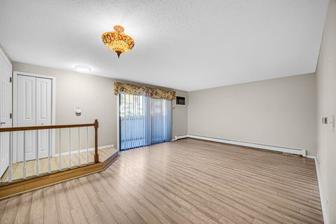 Tiny photo for 20 Echo Court #3, Vernon Hills, IL 60061 (MLS # 12584520)