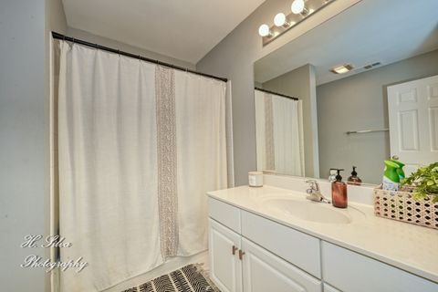 Tiny photo for 1171 Heartland Gate, Lake In The Hills, IL 60156 (MLS # 12489595)