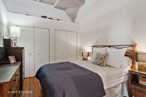 Tiny photo for Chicago, IL 60654 (MLS # 12611414)