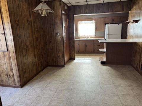 Tiny photo for 618 10th Street, Peru, IL 61354 (MLS # 12566317)