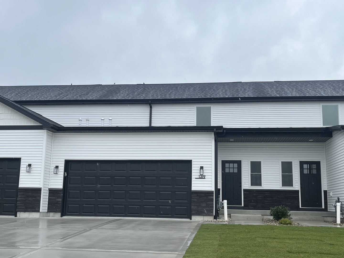 1319 Sioux Turn